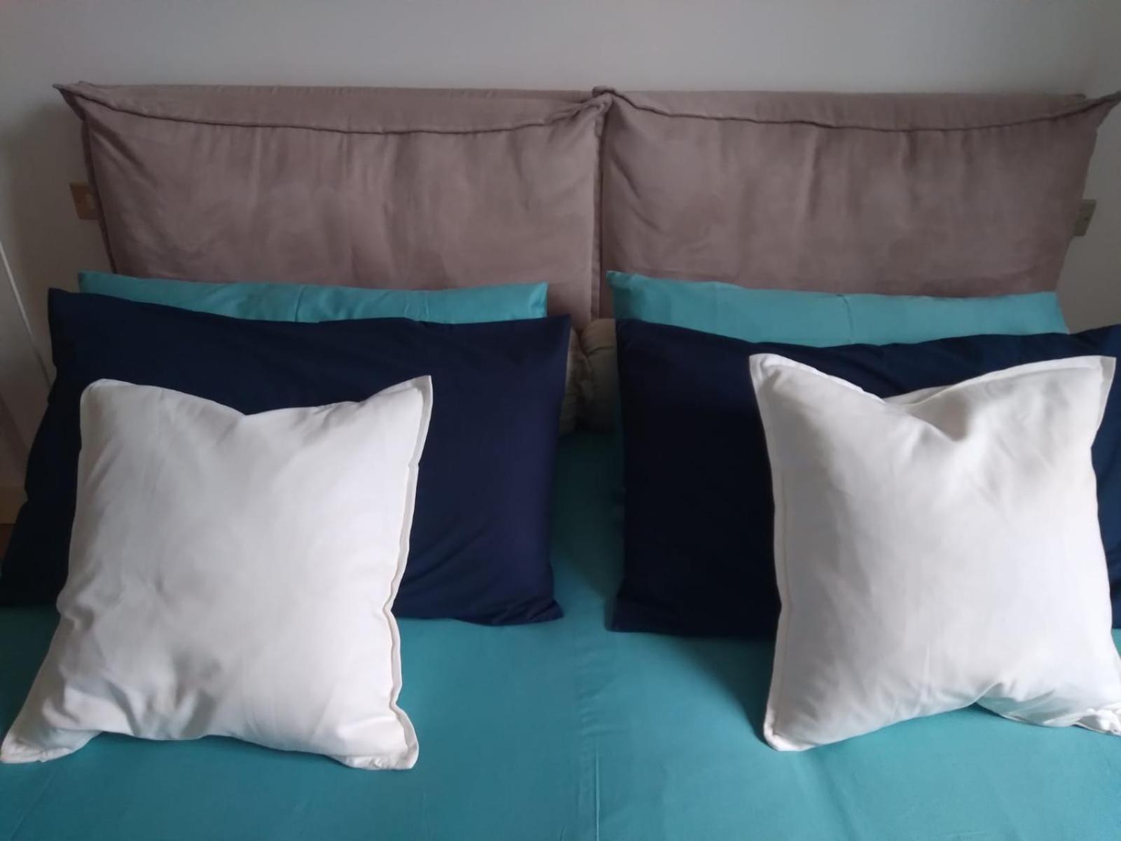 Casa Mari - Free Secure Parking, Breakfast, Private Bathroom, Wifi, Garden, Aircon, 3 Min Walk To Metro And Train Station Milano Exteriör bild