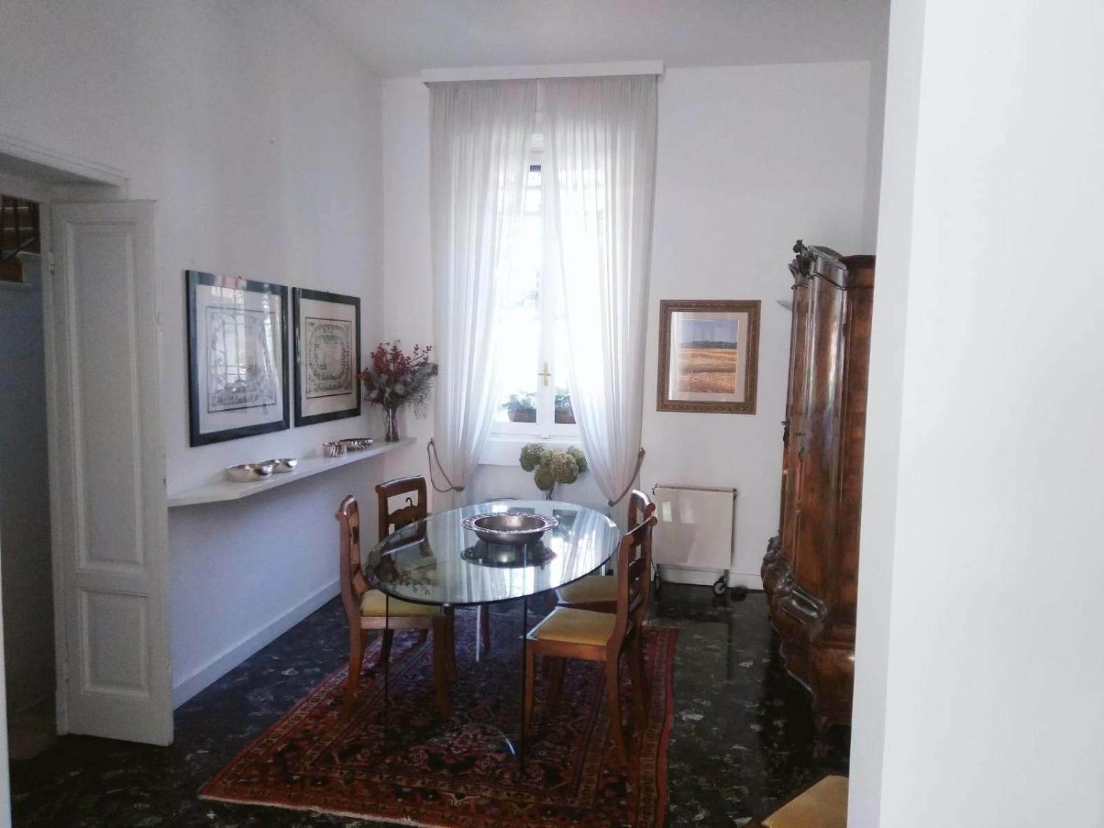 Casa Mari - Free Secure Parking, Breakfast, Private Bathroom, Wifi, Garden, Aircon, 3 Min Walk To Metro And Train Station Milano Exteriör bild