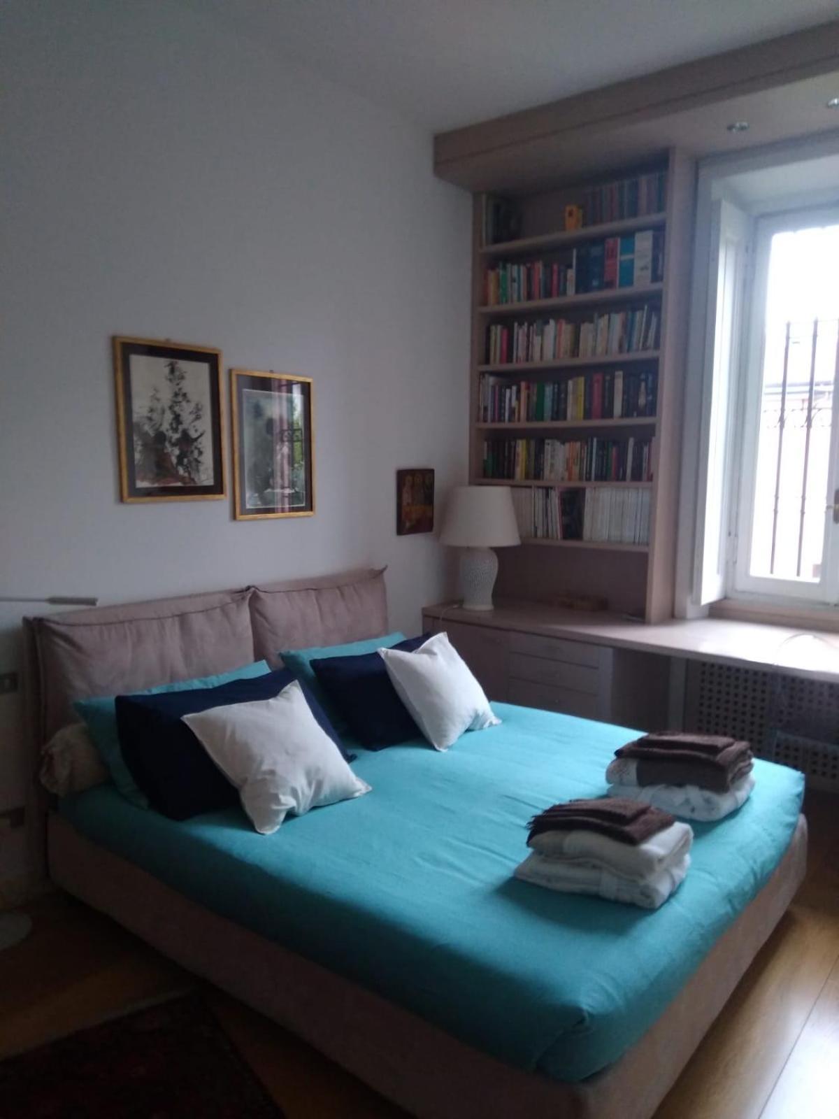 Casa Mari - Free Secure Parking, Breakfast, Private Bathroom, Wifi, Garden, Aircon, 3 Min Walk To Metro And Train Station Milano Exteriör bild