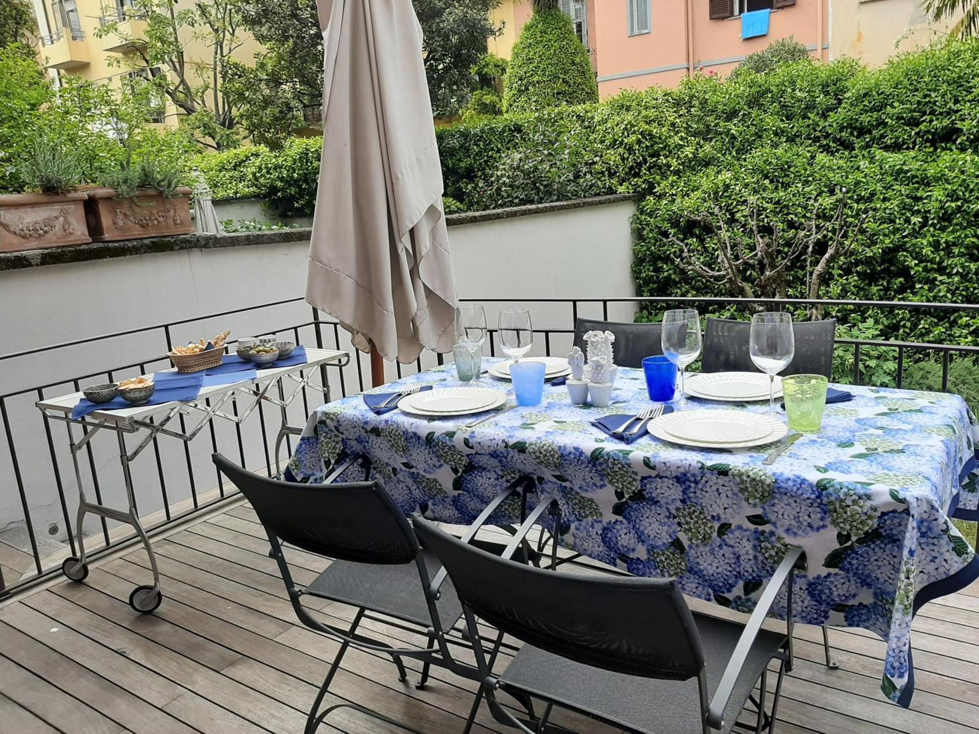 Casa Mari - Free Secure Parking, Breakfast, Private Bathroom, Wifi, Garden, Aircon, 3 Min Walk To Metro And Train Station Milano Exteriör bild